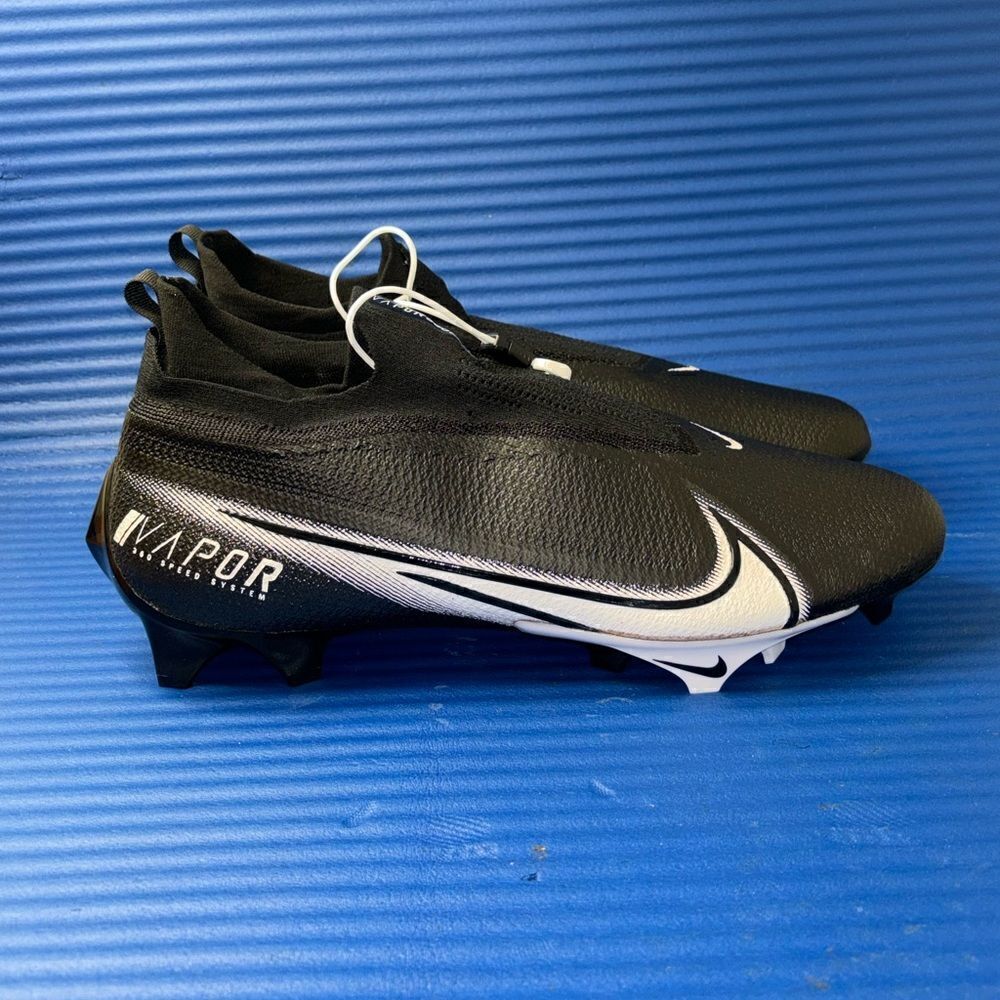 Nike Mens 14 Vapor Edge Elite 360 Flyknit Black Football Cleats CV6282-009 NEW